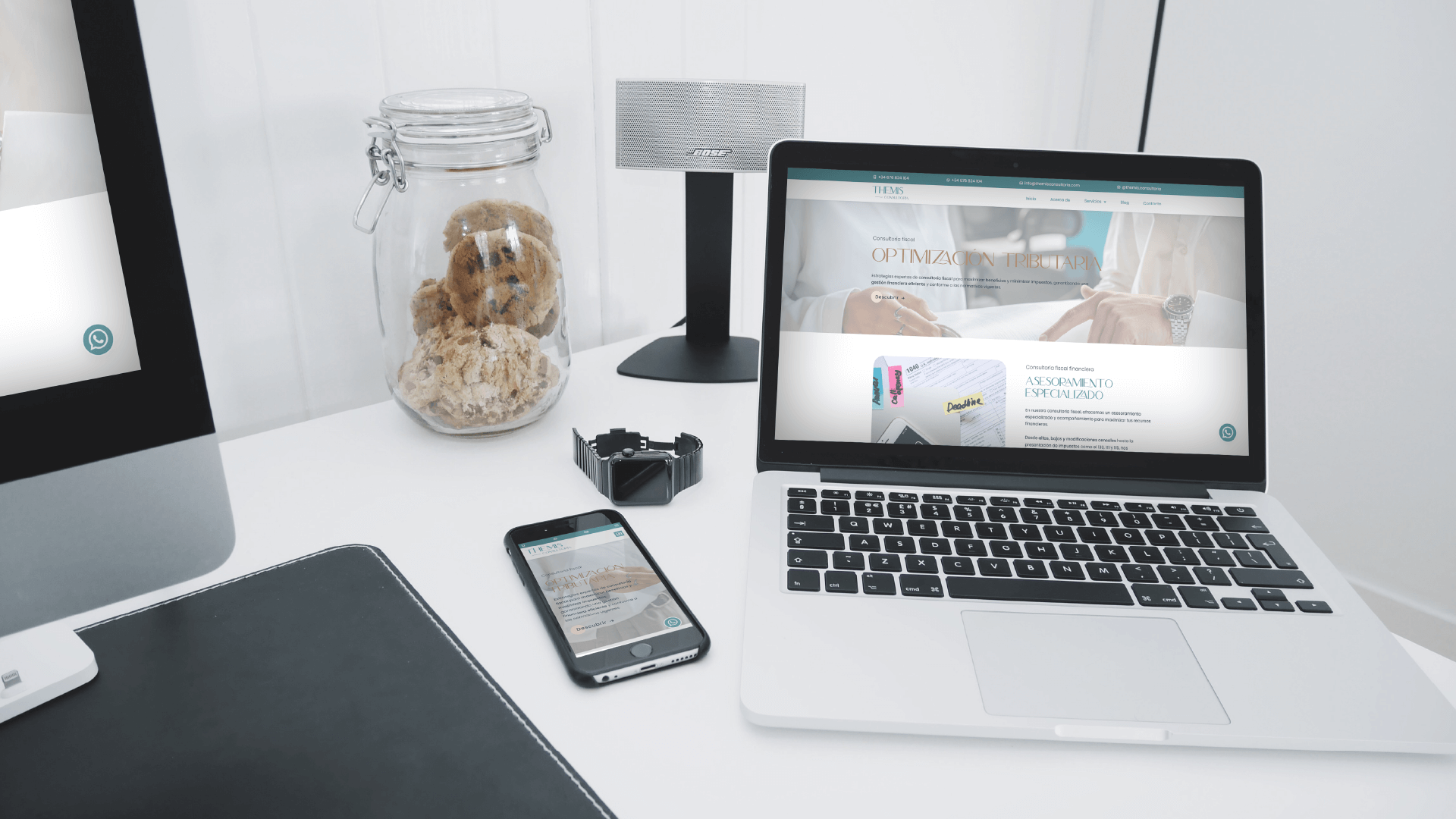Diseño web de Auve Nico para Themis Consultoría - Oficina